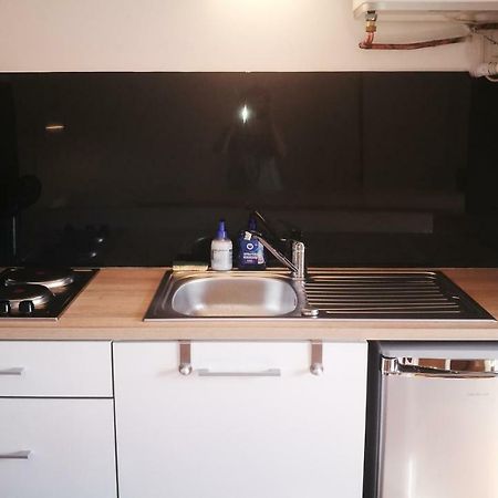 Le Puy-en-VelayStudio Avec Balcon Au Pied Du Rocher D'Aiguilheアパートメント エクステリア 写真